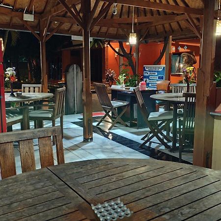 Keyani Bungalows Lovina Exteriör bild