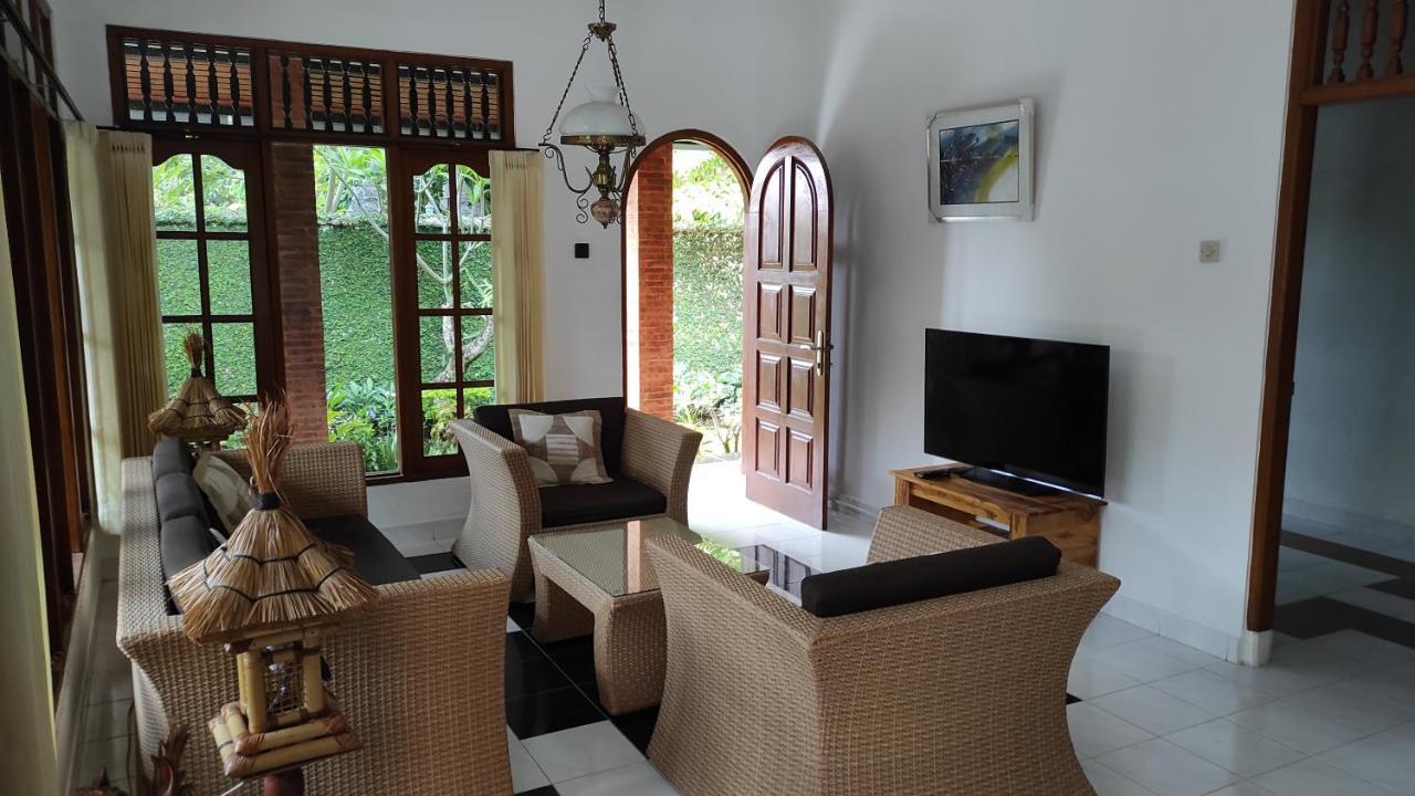 Keyani Bungalows Lovina Exteriör bild