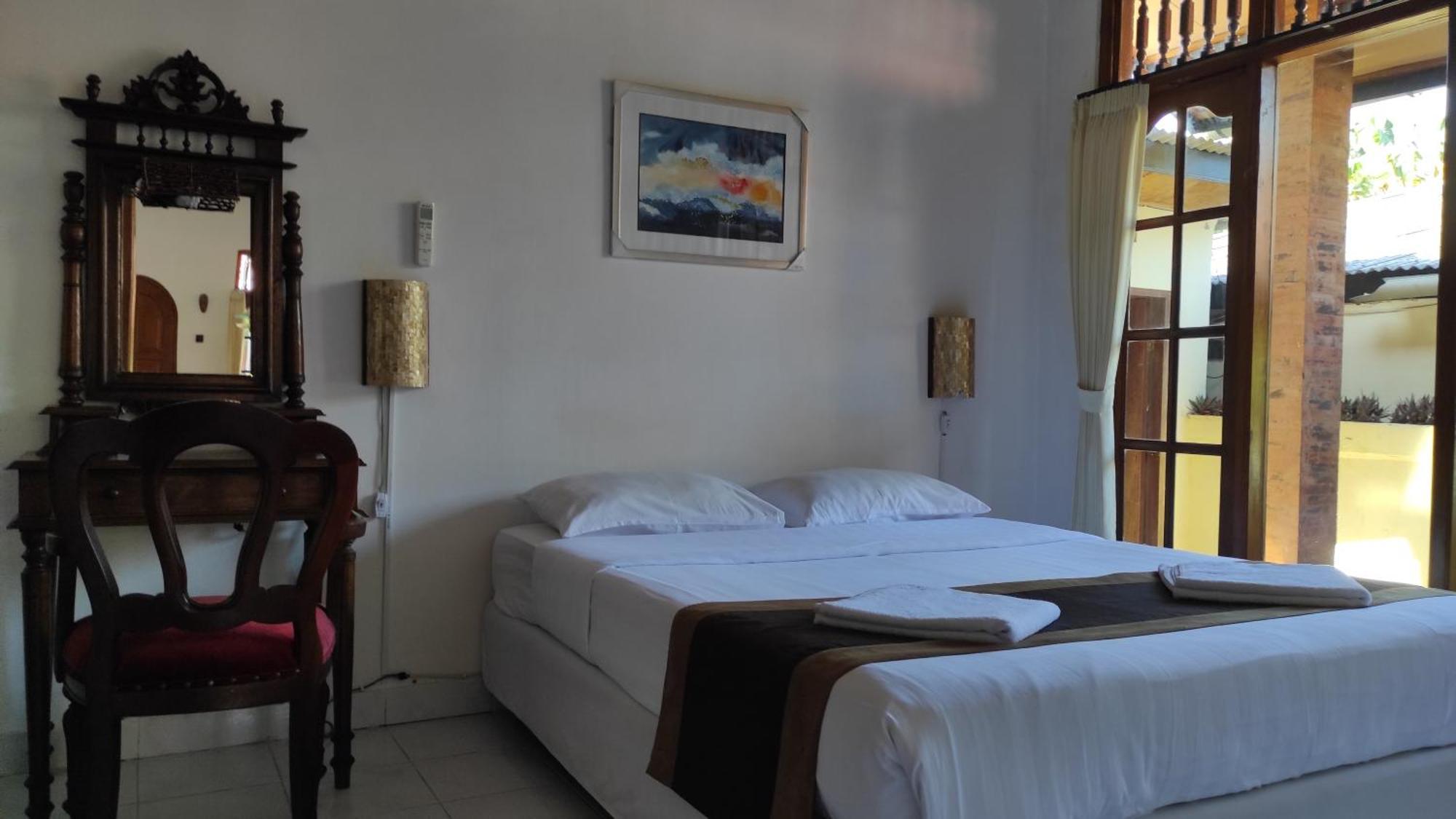 Keyani Bungalows Lovina Exteriör bild