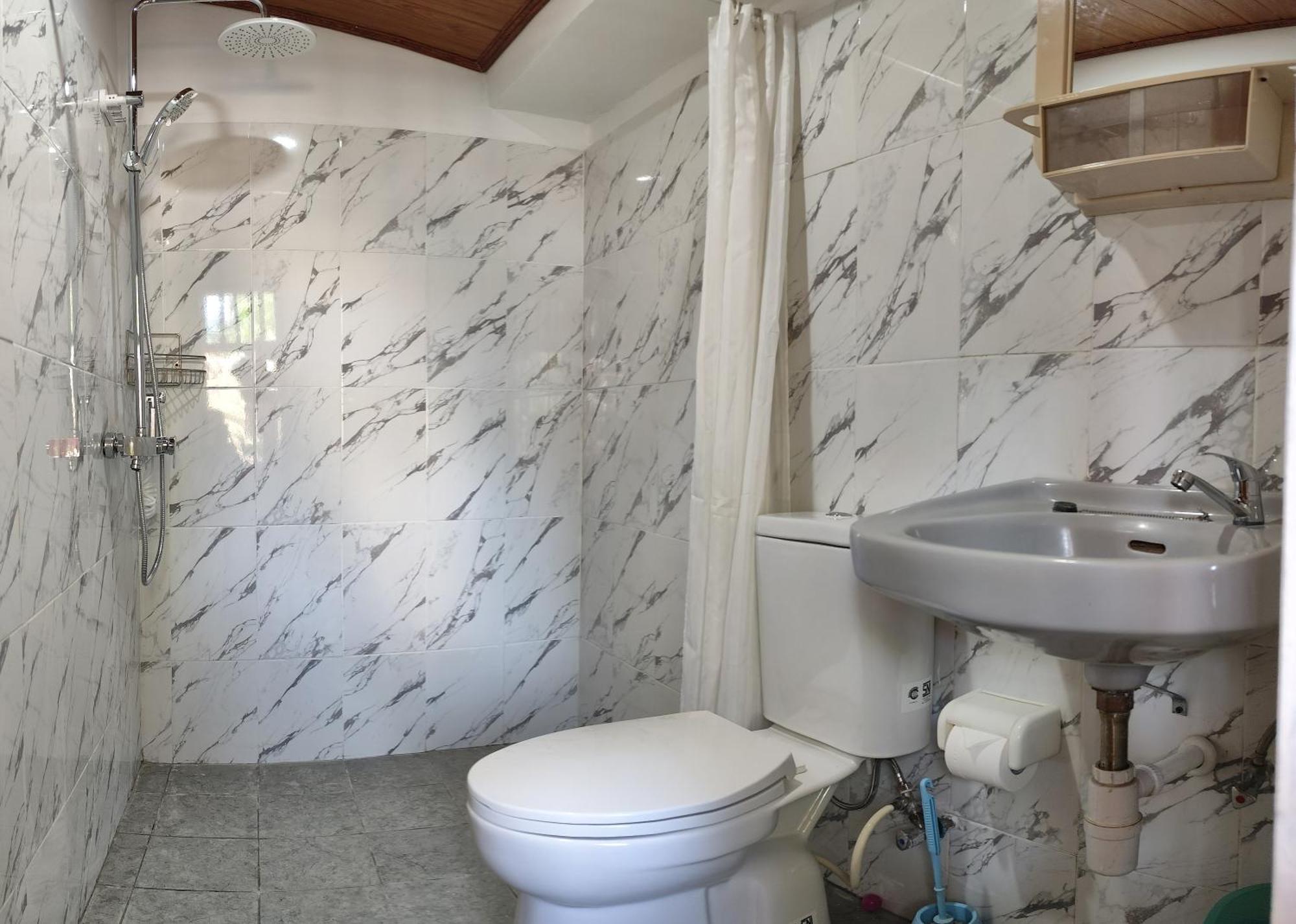 Keyani Bungalows Lovina Exteriör bild