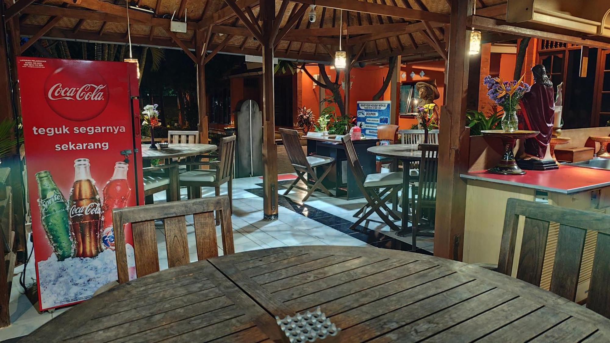 Keyani Bungalows Lovina Exteriör bild
